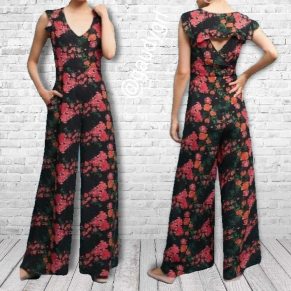 Anthropologie Pants - Plenty by Tracy Reese "Laurette" V-Neck Jumpsuit